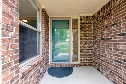 45726 Limerick, Macomb, MI 48044 photo 2