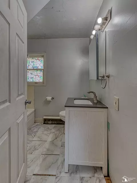 240 N Main, Britton, MI 49229 photo 25