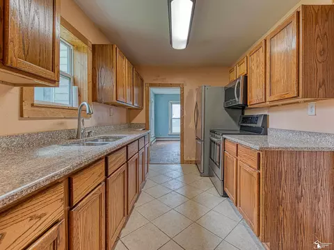 240 N Main, Britton, MI 49229 photo 3