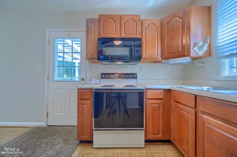 23377 Harrellson, Macomb, MI 48042 photo 6