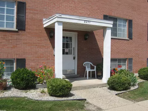 8271 Denwood, Sterling Heights, MI 48312