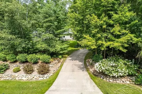 3899 E Tupelo, Midland, MI 48642 photo 53