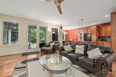 3899 E Tupelo, Midland, MI 48642 photo 9