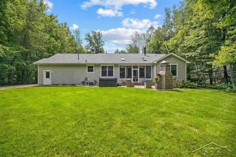 3899 E Tupelo, Midland, MI 48642 photo 49