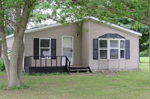 320 N 1st, Chesaning, MI 48616