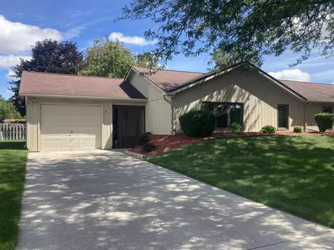 8 Commons W, Saginaw, MI 48603