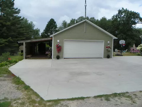 5597 N Old State, Harrison, MI 48625 photo 14