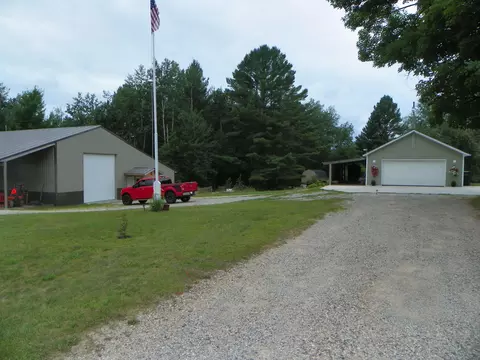 5597 N Old State, Harrison, MI 48625 photo 11