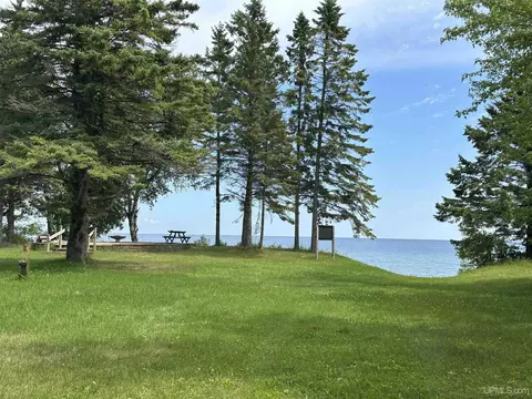 N 11470 Blue Fox Lane 28 9, Cedar River, MI 49887
