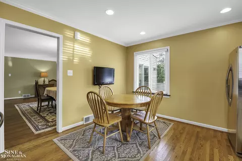 19650 E Kings, Grosse Pointe Woods, MI 48236 photo 8
