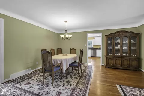 19650 E Kings, Grosse Pointe Woods, MI 48236 photo 5