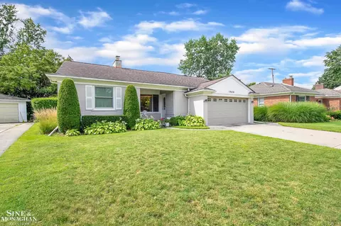 19650 E Kings, Grosse Pointe Woods, MI 48236 photo 23