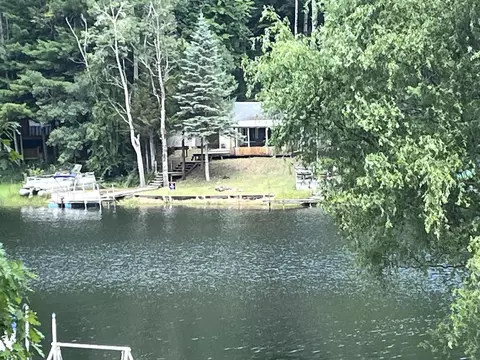 961 Lake, Harrison, MI 48625