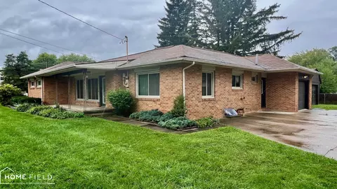 1408 S Chipman, Owosso, MI 48867