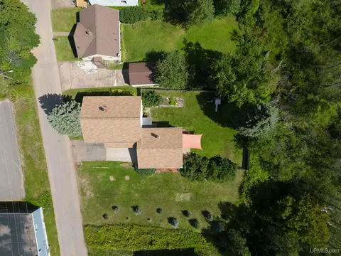 646 Teal Lk, Ishpeming, MI 49849 photo 4