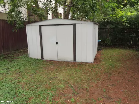 8669 Dodge, Warren, MI 48089 photo 31