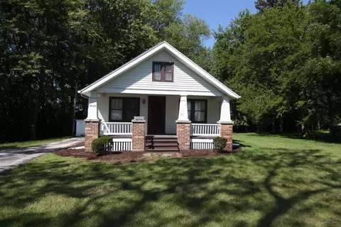 840 S Ctr, Saginaw, MI 48638