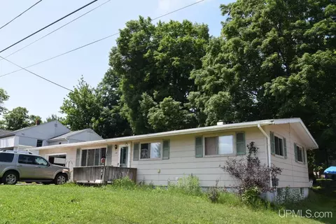115 Stoneville, Ishpeming, MI 49849 photo 2