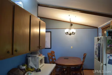 115 Stoneville, Ishpeming, MI 49849 photo 9