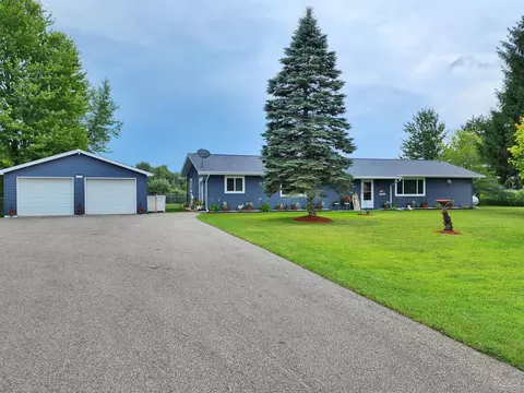 2117 W Erickson, Linwood, MI 48634