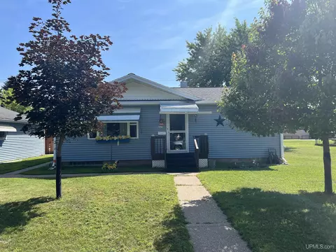 237 Lyman, Kingsford, MI 49802