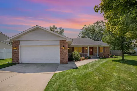 6103 Willowbrook, Saginaw, MI 48638