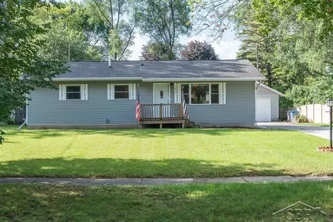 1812 Bauss, Midland, MI 48642