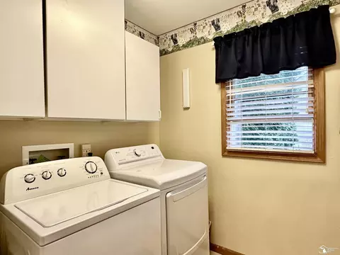 1142 Eagle, Temperance, MI 48182 photo 27