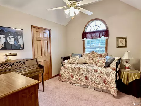 1142 Eagle, Temperance, MI 48182 photo 38