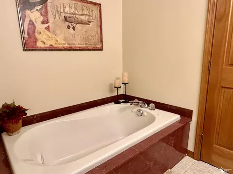 1142 Eagle, Temperance, MI 48182 photo 33