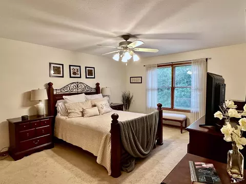 1142 Eagle, Temperance, MI 48182 photo 31