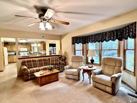 1142 Eagle, Temperance, MI 48182 photo 13