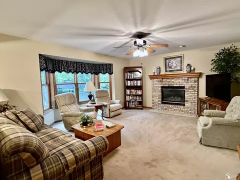 1142 Eagle, Temperance, MI 48182 photo 12