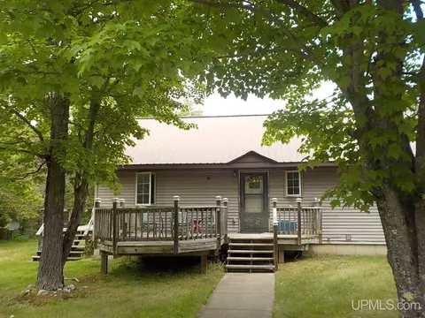 318 Paint Riv, Crystal Falls, MI 49920
