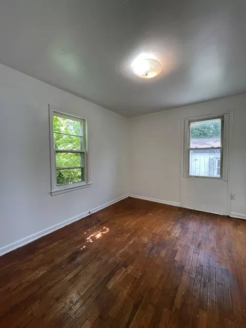 952 Johnson, Flint, MI 48532 photo 10
