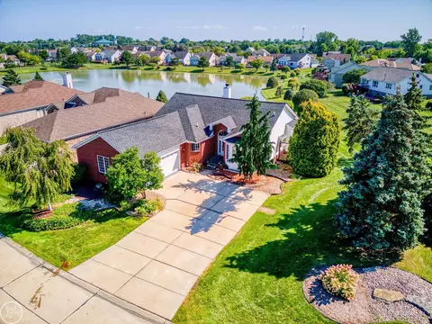 3612 New Boston #77, Sterling Heights, MI 48314