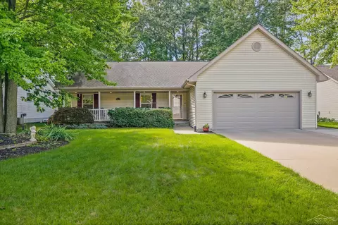 2515 Greenwich Cir, Midland, MI 48640