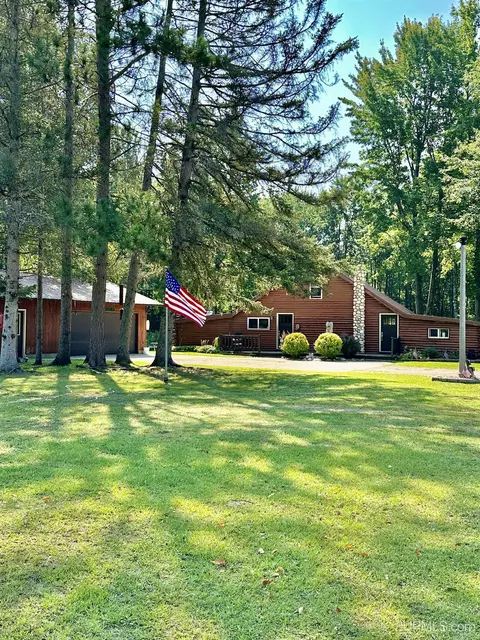 10910 Brampton Heights P1, Gladstone, MI 49837