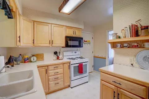 309 Schillman, Flushing, MI 48433 photo 10