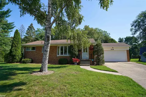 309 Schillman, Flushing, MI 48433