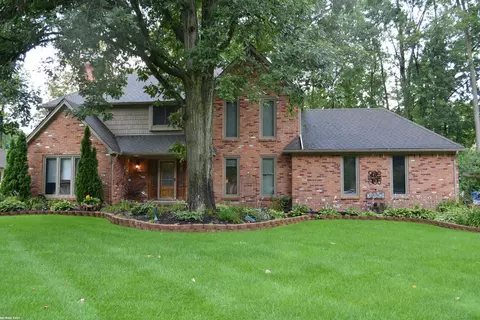 48655 Golden Oaks, Shelby Township, MI 48317