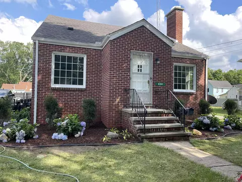 920 N Broad, Adrian, MI 49221