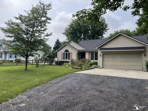 1477 W Sterns, Temperance, MI 48182