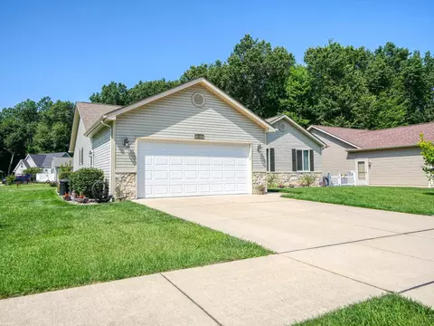 9532 Amy, Algonac, MI 48001 photo 3