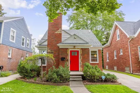 476 Calvin Ave, Grosse Pointe Farms, MI 48236