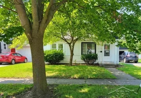 606 Hart, Essexville, MI 48732