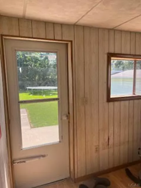 1016 E Maple, Adrian, MI 49221 photo 11