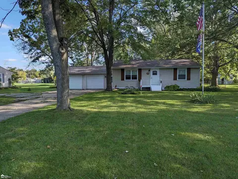 5476 Lippincott, Burton, MI 48519