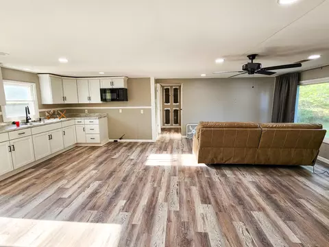 4258 Dan, Harrison, MI 48625 photo 9