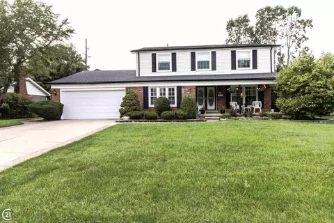 17421 Merryweather, Clinton Township, MI 48038